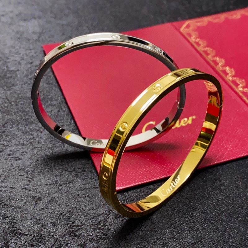 Ca*t1er bracelets